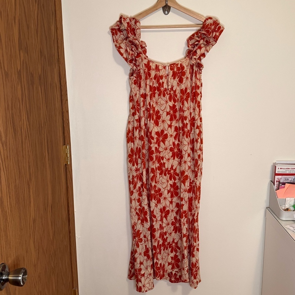 THE GREAT Cascade Dress in Burnt Red Hibiscus Flower - Picture 5 of 11